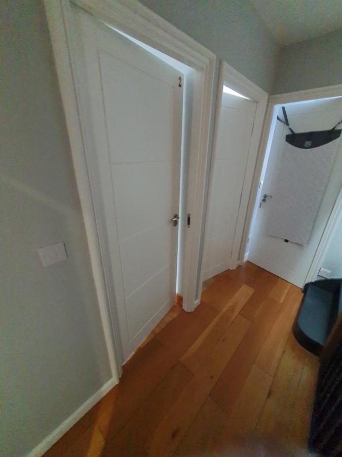 Beautiful Guest Rooms, Free Parking, 30Min Heathrow, 40Min Wembley, 60Min Central London Greenford  Dış mekan fotoğraf